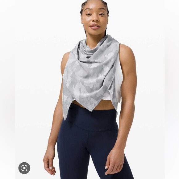 LULULEMON ALL YOU NEED SCARF, HSJS:  HERITAGE SPECKLE CAMO, GRAY, NWT, ONE SIZE - Picture 1 of 7
